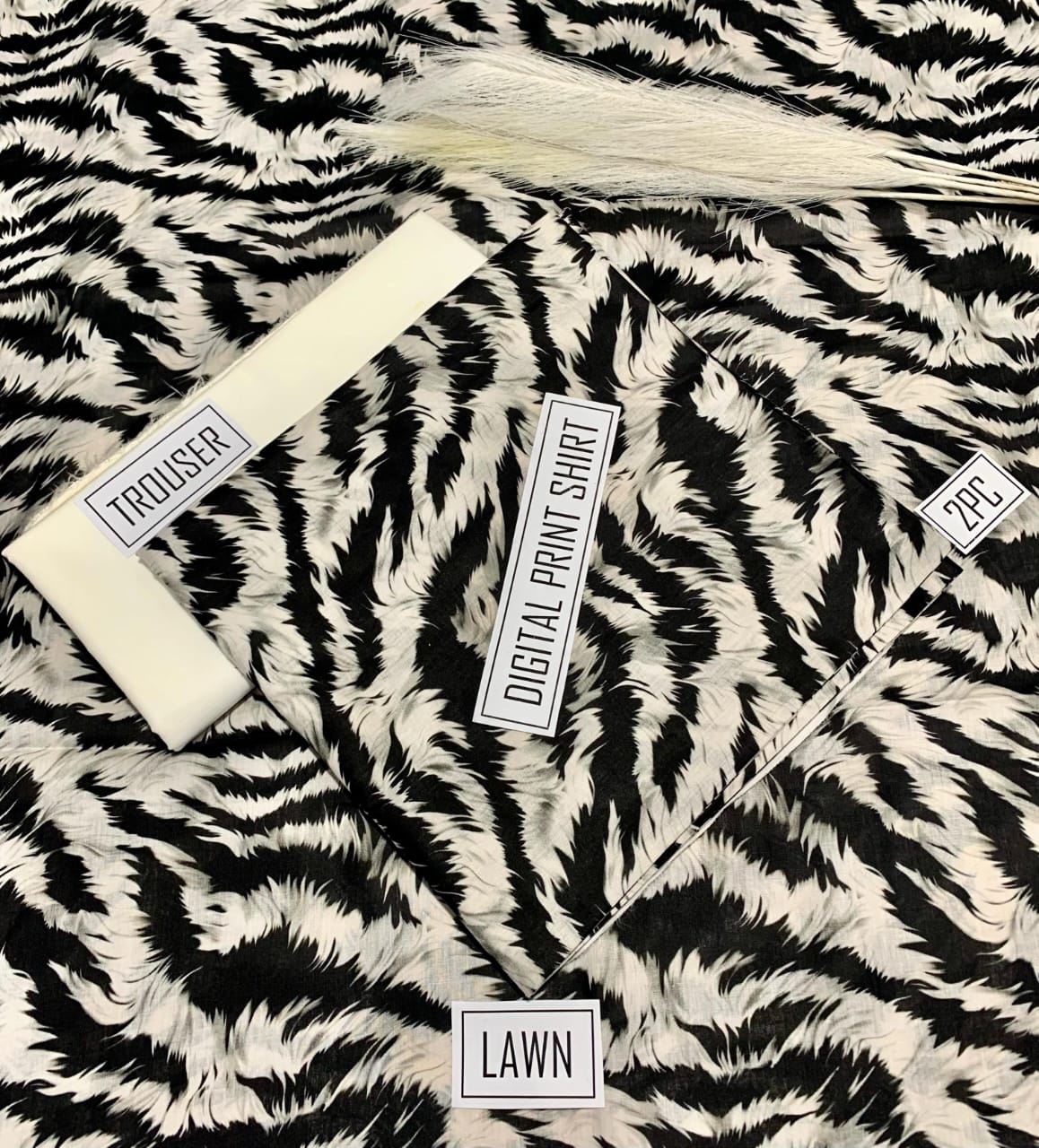 Printed lawn 2 piece unstitched suit