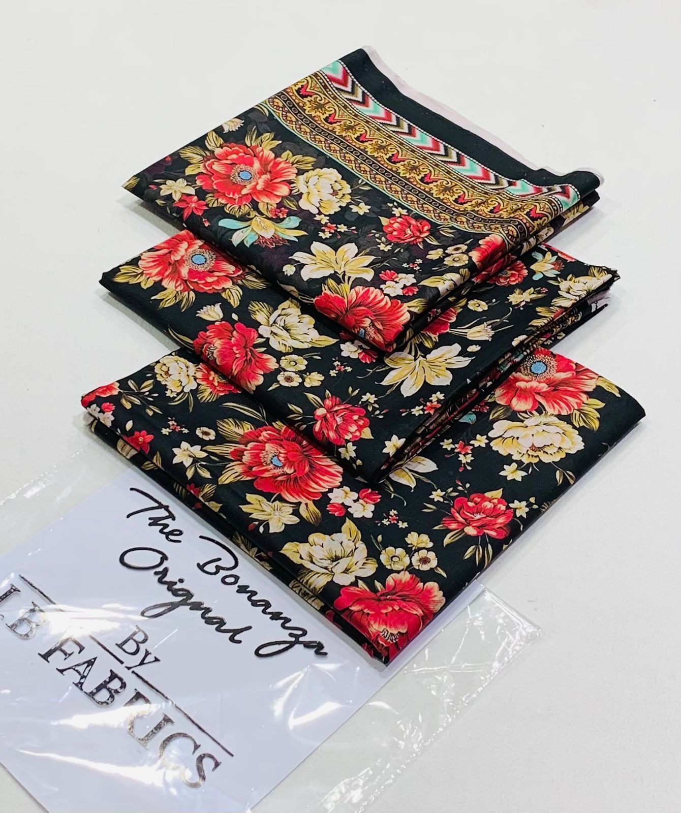 ✨printed lawn 3 piece unstitch suit ✨